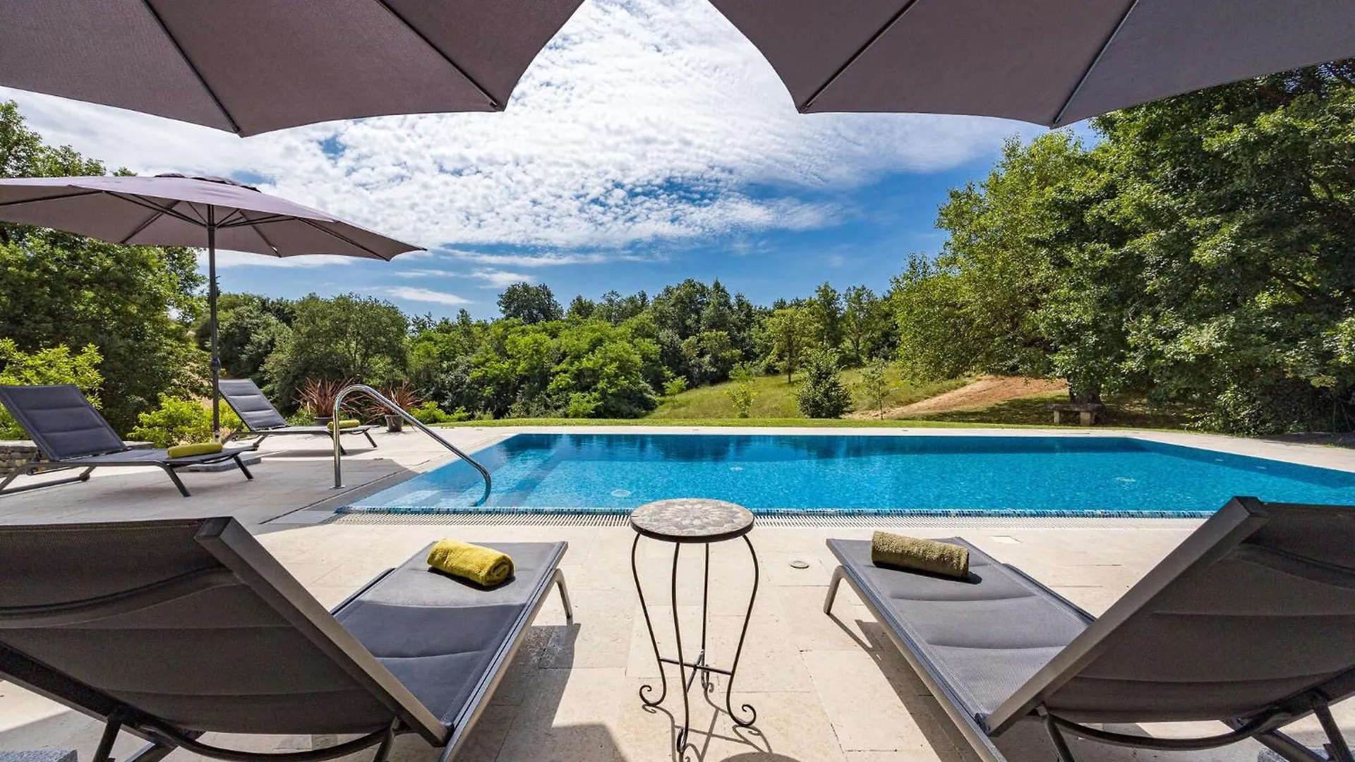 Villa Castela Vela Traba 0*,  Croatia